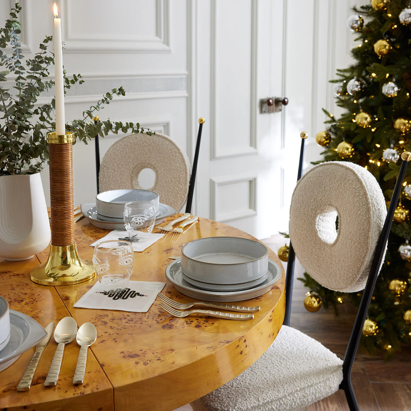 Bond Round Extension Dining Table - Image 9