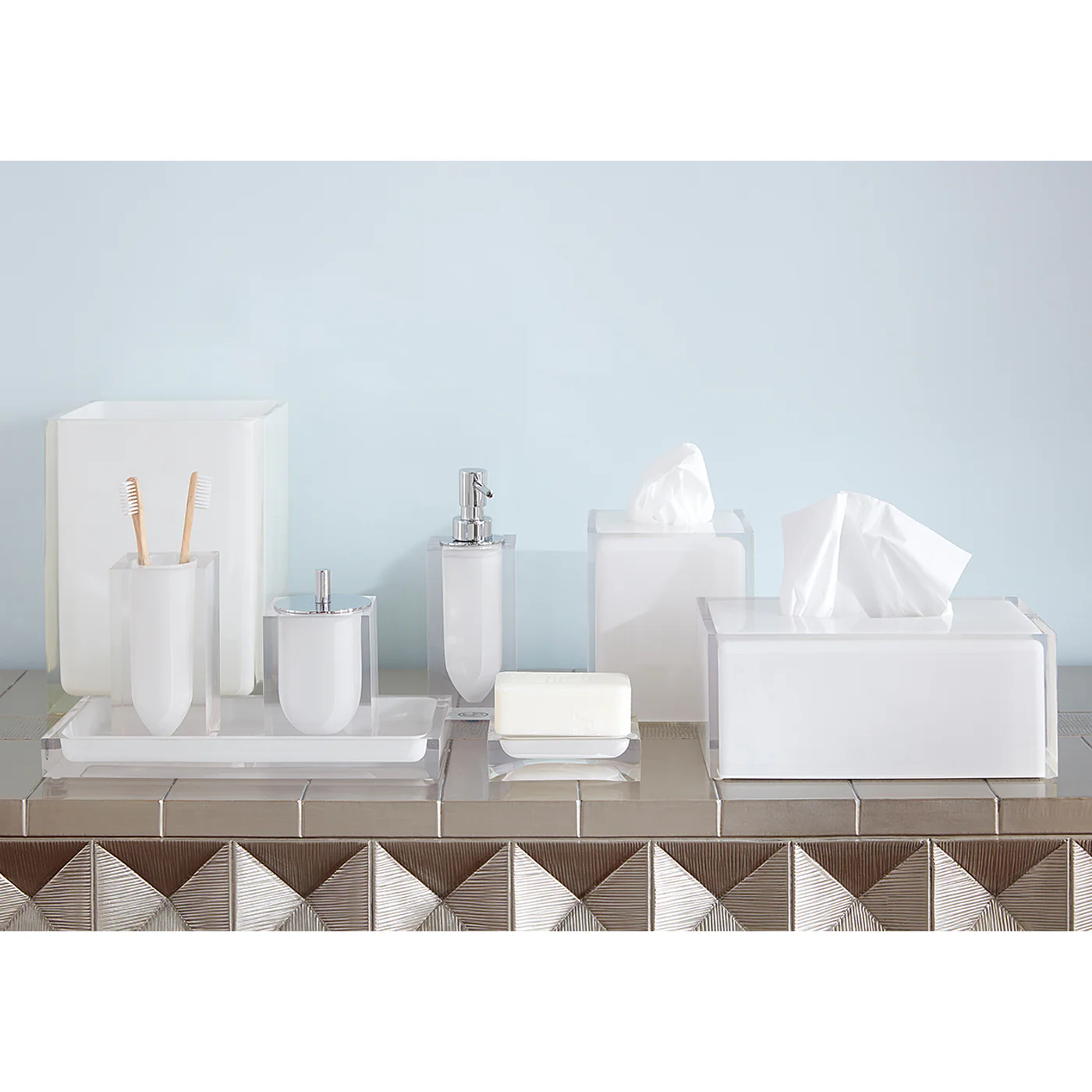 Hollywood Wastebasket - Image 2