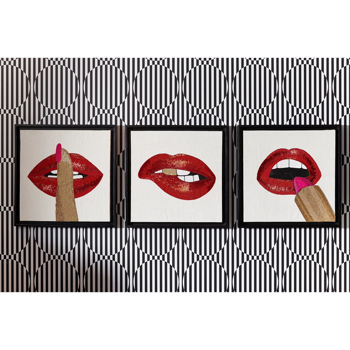 Lipstick Beaded Art - Image 3