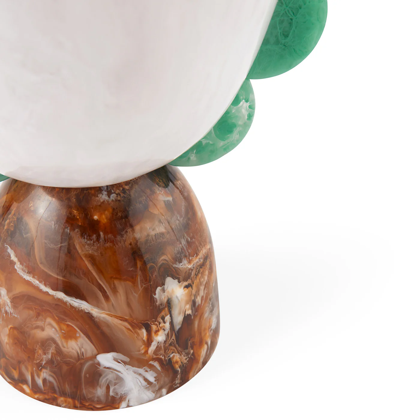 Como Scalloped Urn - Image 9