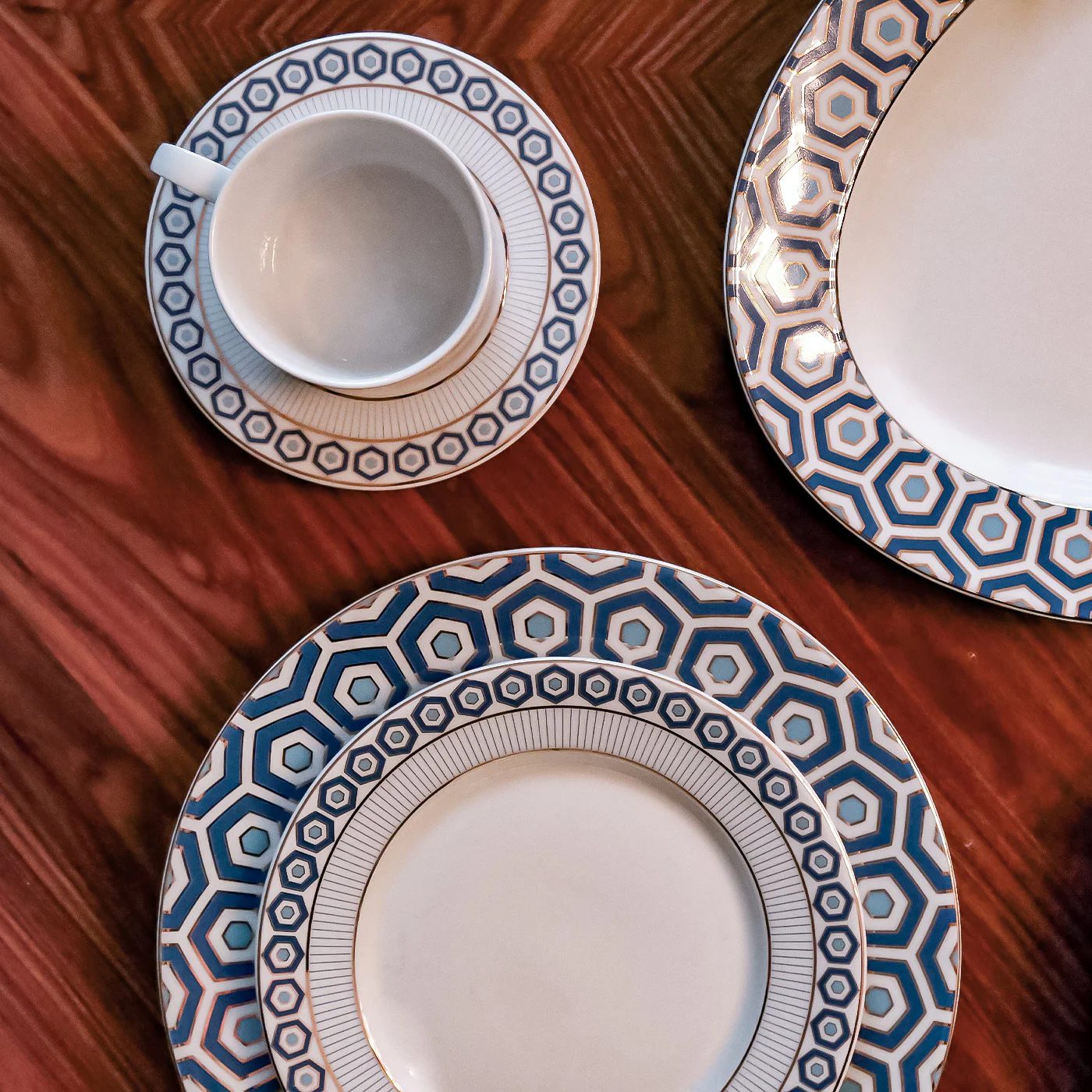 Newport Dinner Plate - Image 6
