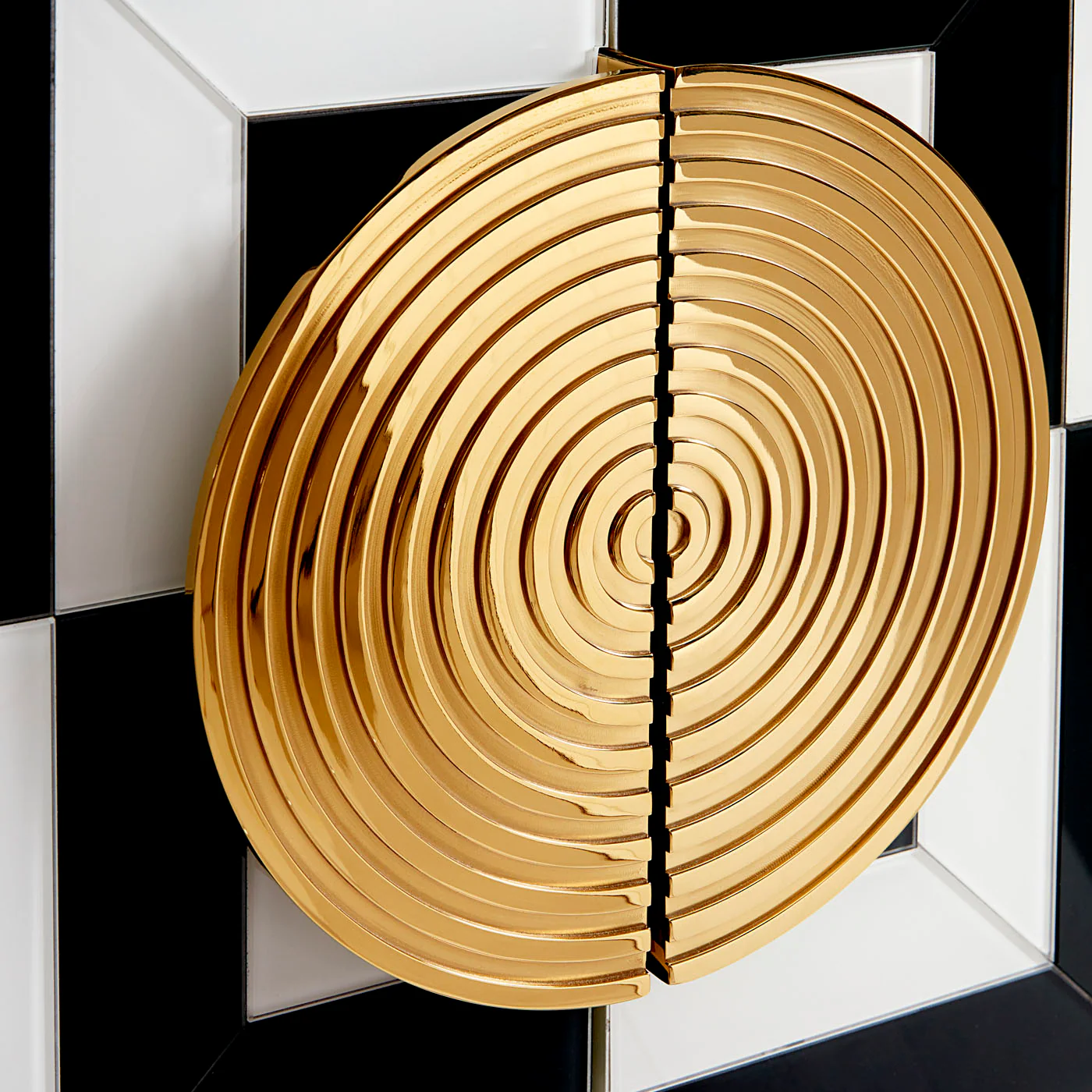 Op Art Bar - Image 15
