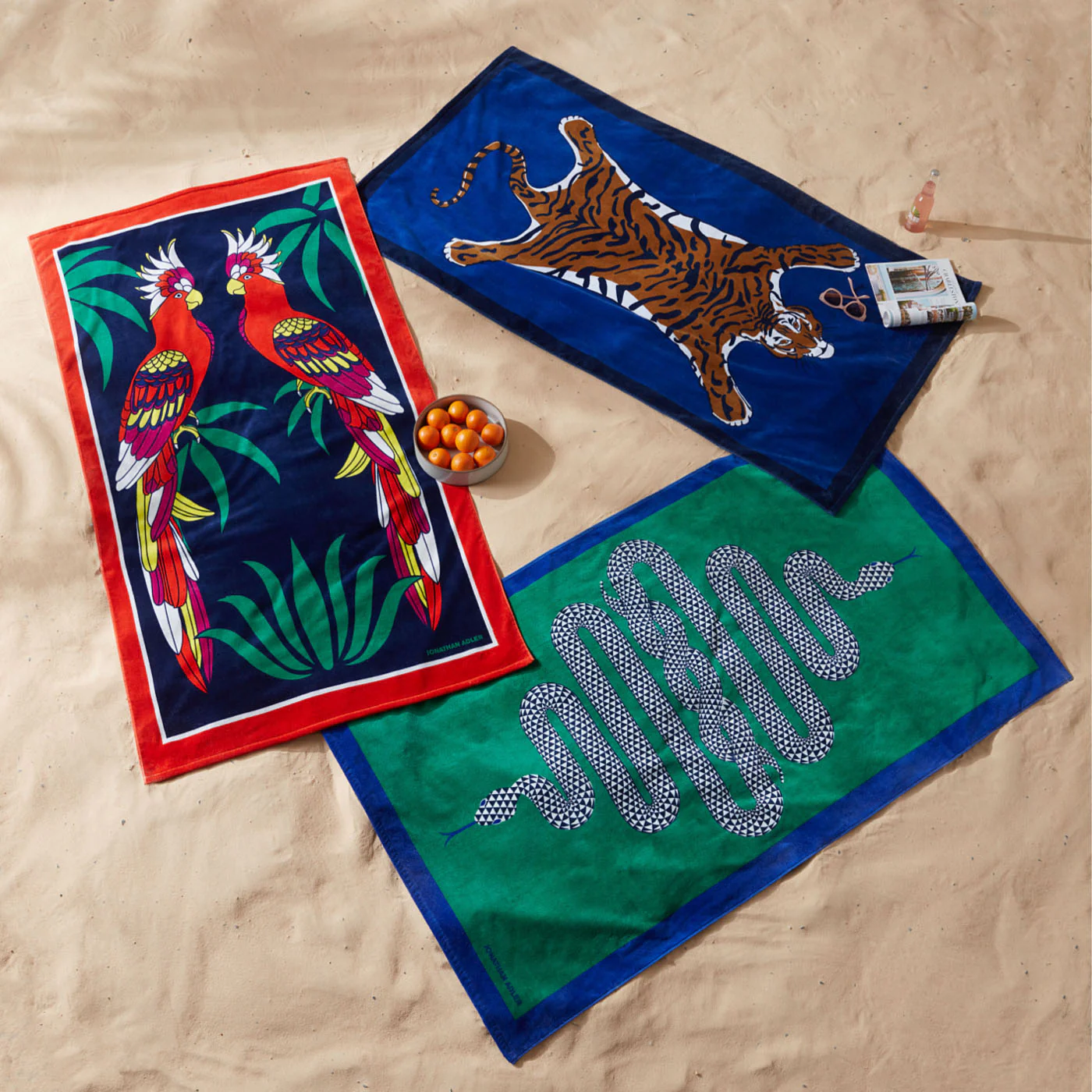 Parrots Beach Towel - Image 4