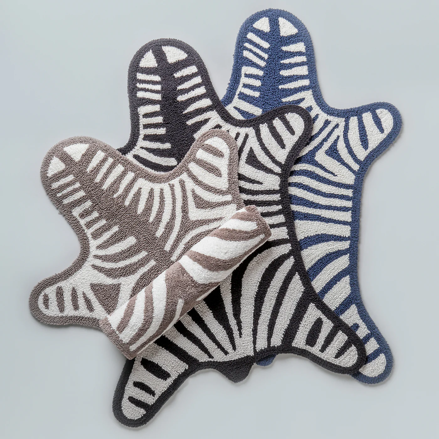 Reversible Zebra Bath Mat - Image 3
