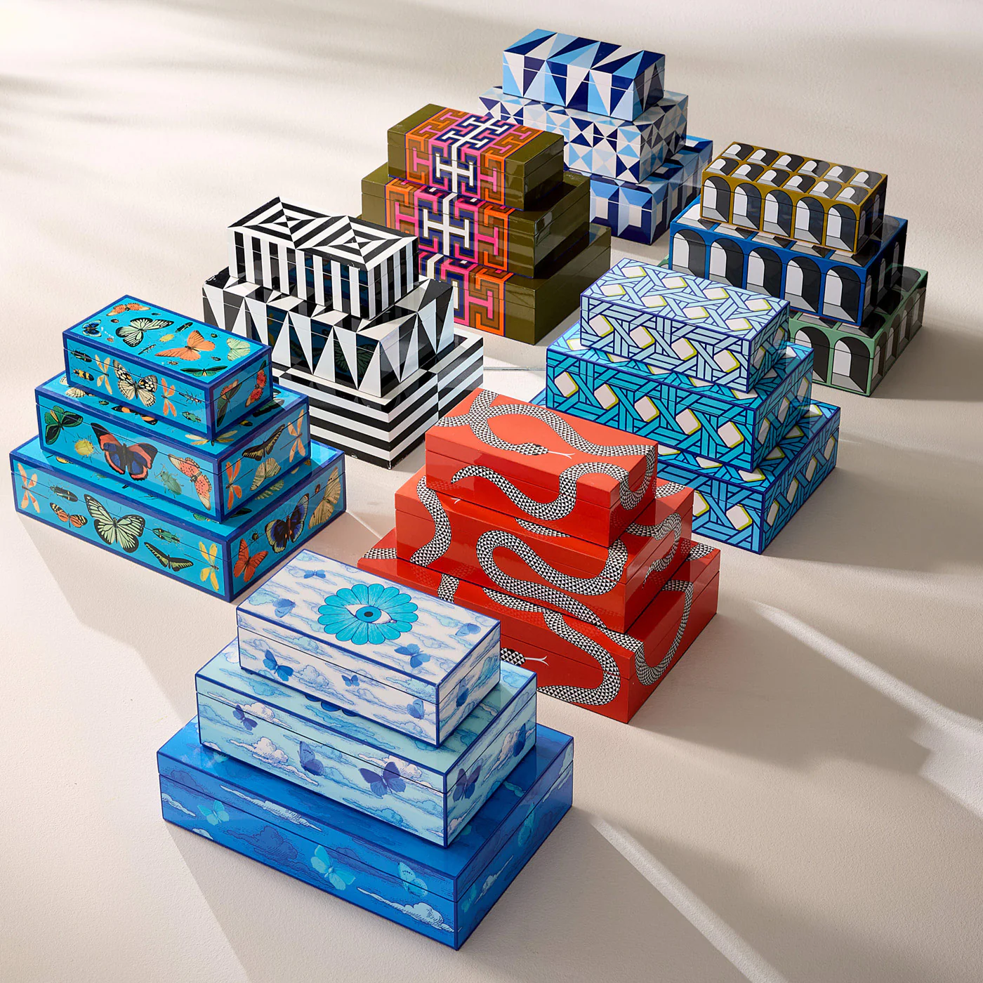 Small Op Art Lacquer Box - Image 11
