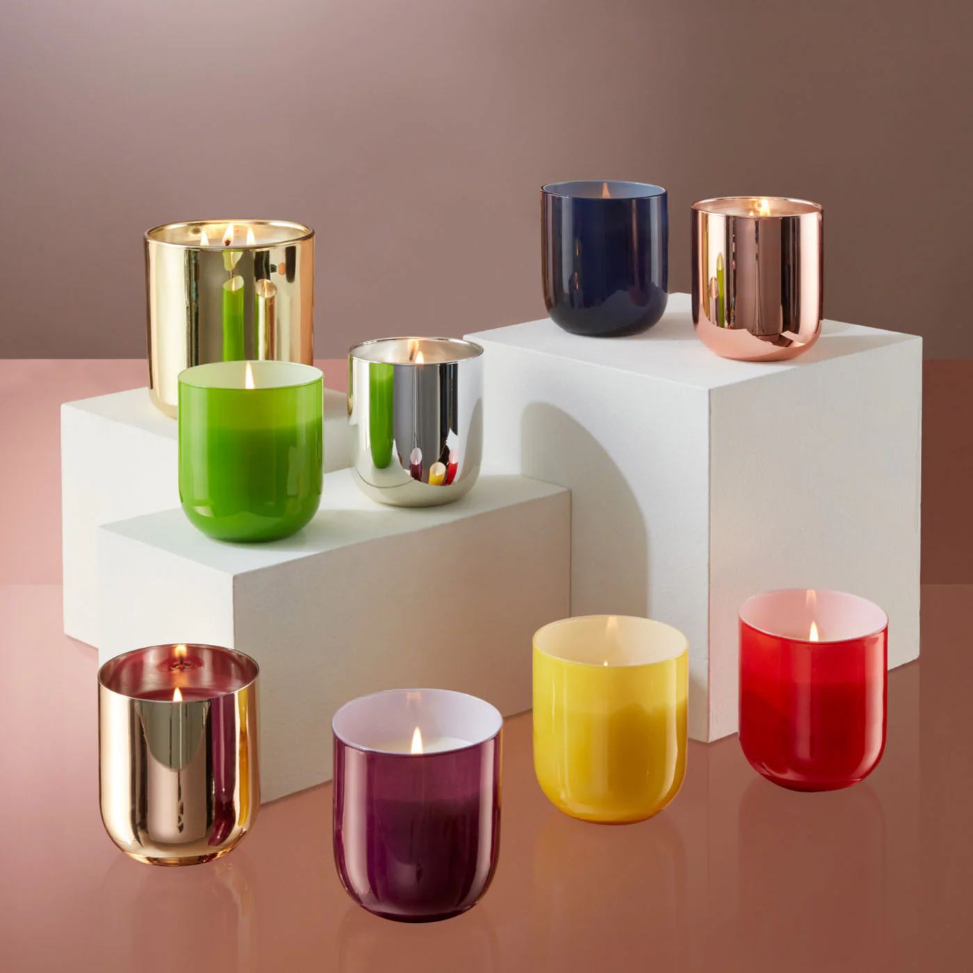 Pop Three-Wick Holiday Candle - Image 4