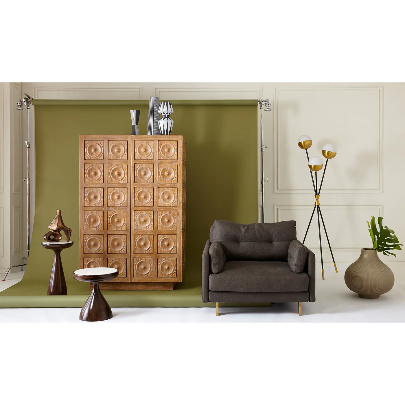 Caracas Tripod Floor Lamp - Image 7